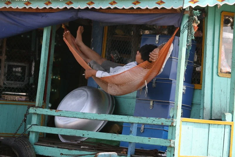 Cambodia./ Камбоджа, Меконг, полдень в рыбацкой деревне